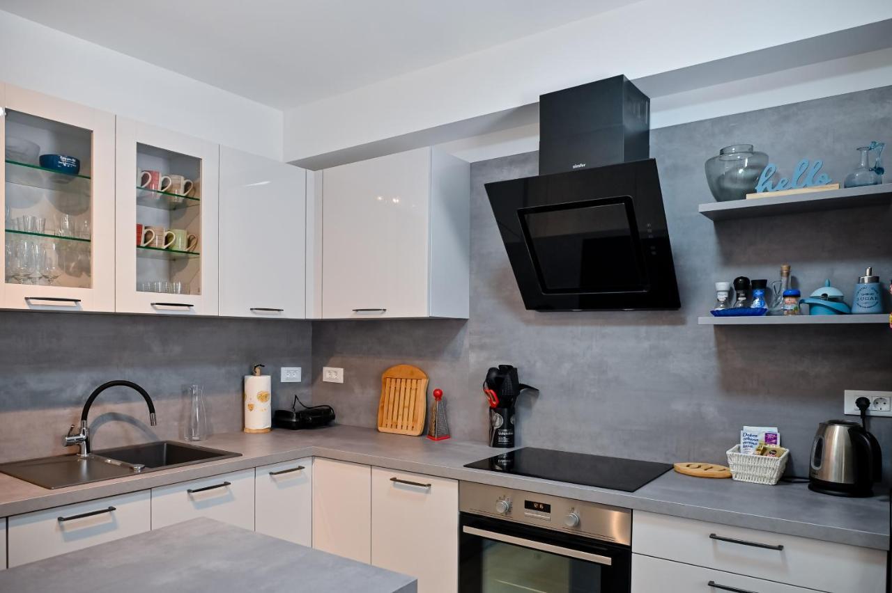 Apartman Festini Pag Паг Экстерьер фото